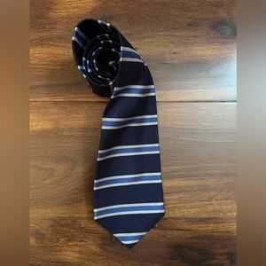 BROOKS BROTHERS Makers Elegant Silk Navy and Silver Striped Men's Tie